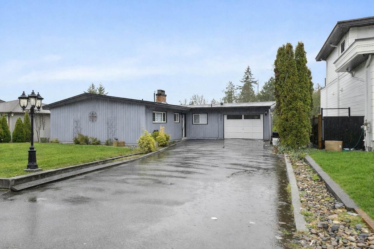 11875 99A Avenue - Photo 1