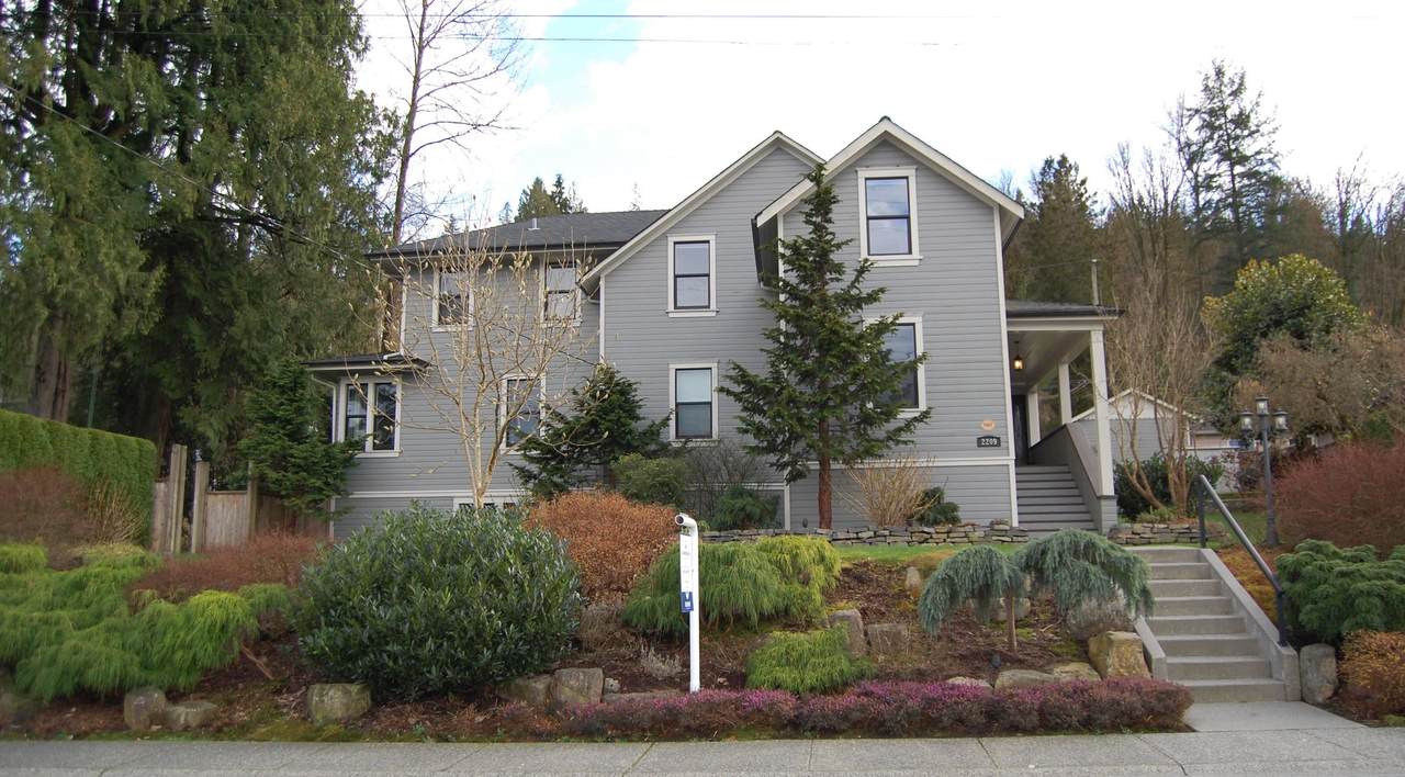 2209 St. George Street - Photo 1
