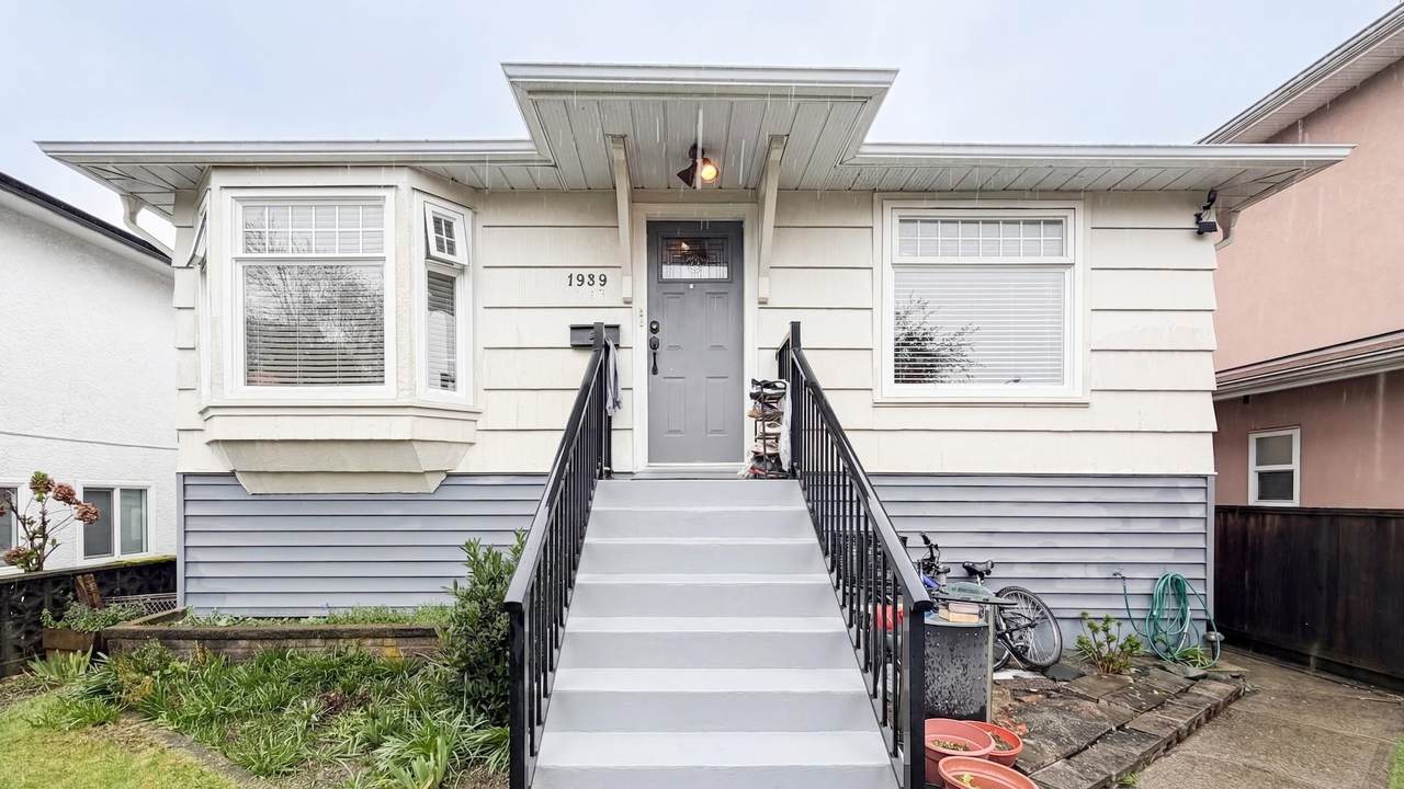 1939 39th Avenue - Photo 1