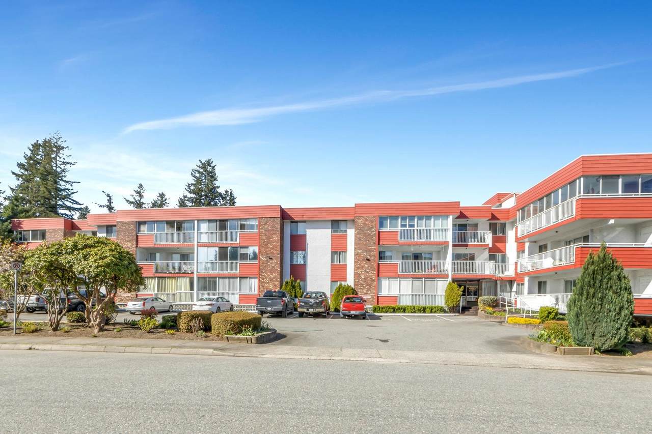 32025 Tims Avenue - Photo 1