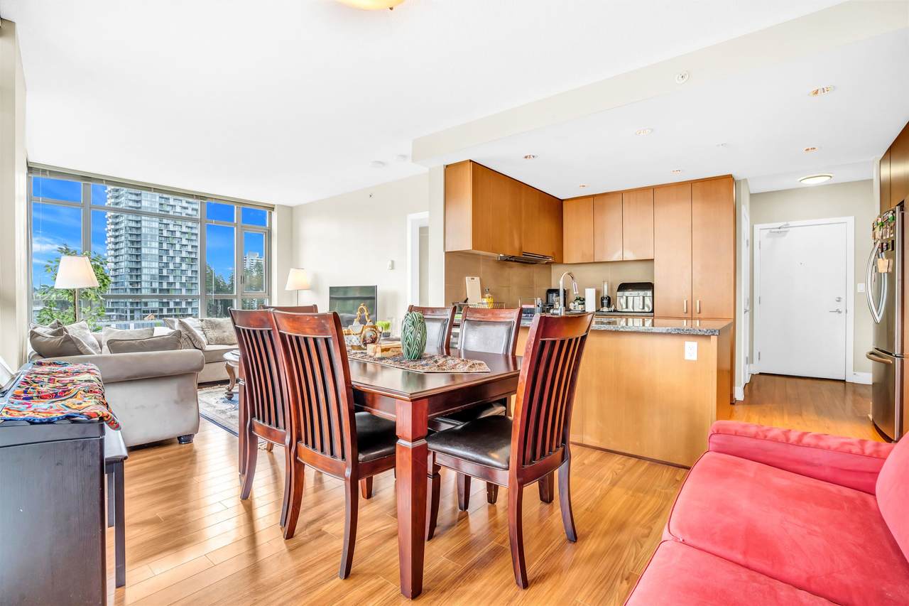 3008 Glen Drive - Photo 1