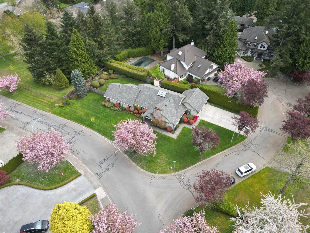 1884 139A Street - Photo 1