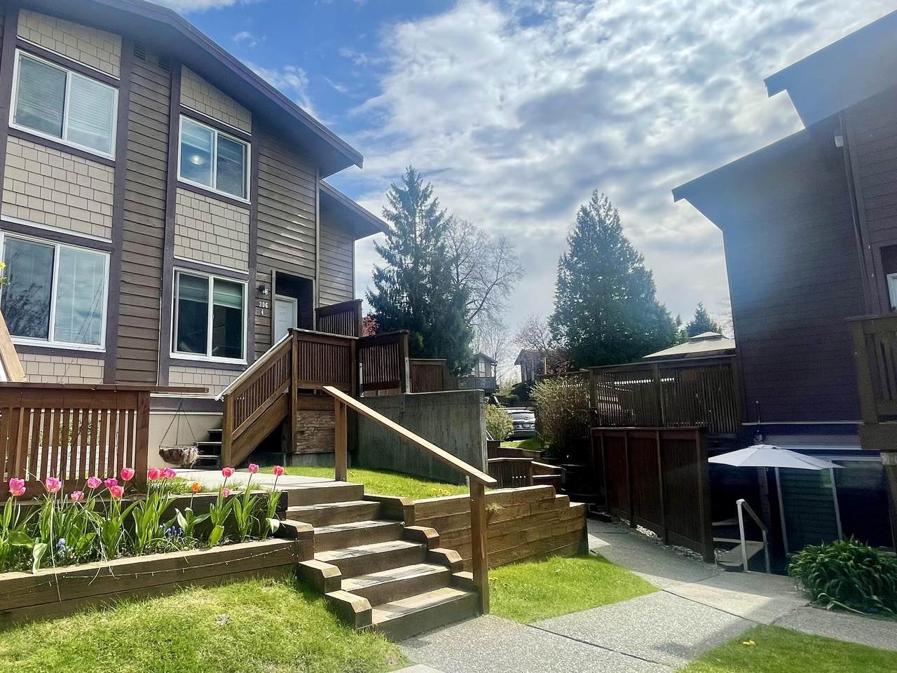 306 Highland Way - Photo 1