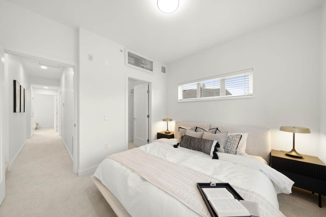 728 Lea Avenue - Photo 1