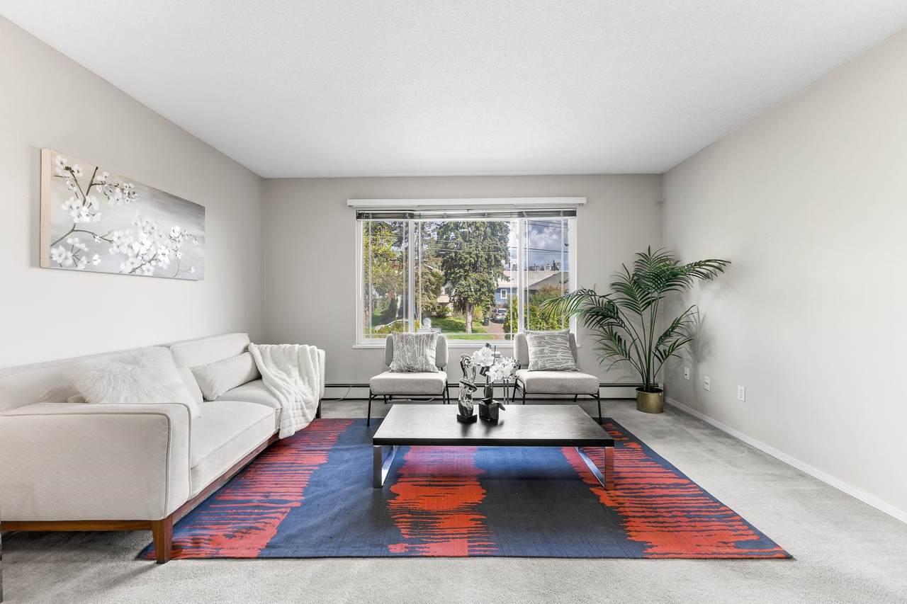 620 Thirteenth Street - Photo 1