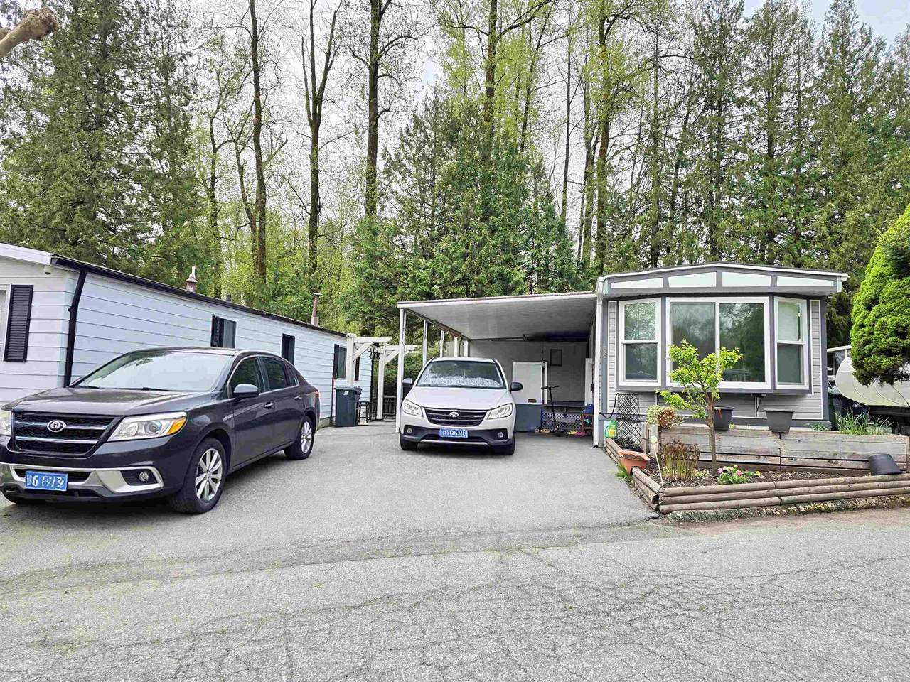 8220 King George Boulevard - Photo 1