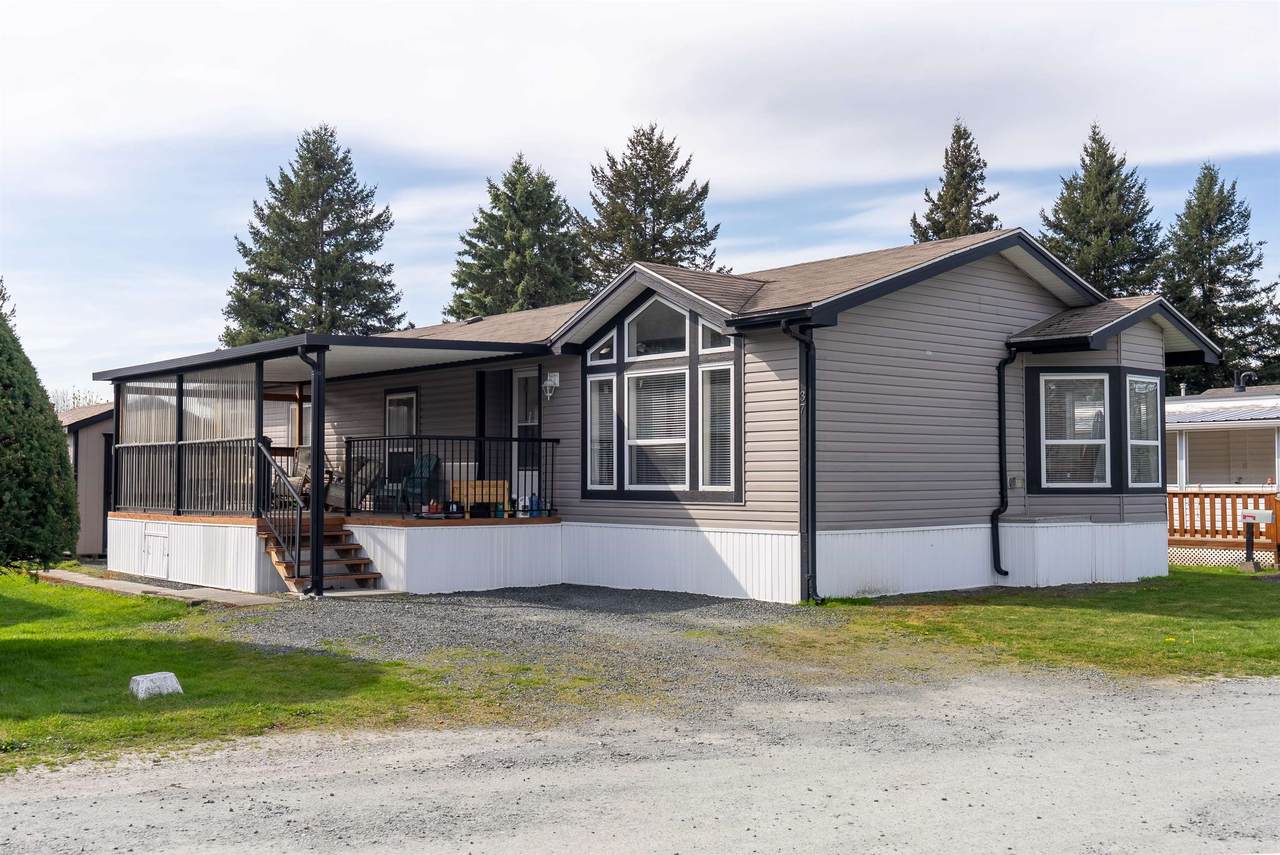 6035 Vedder Road - Photo 1