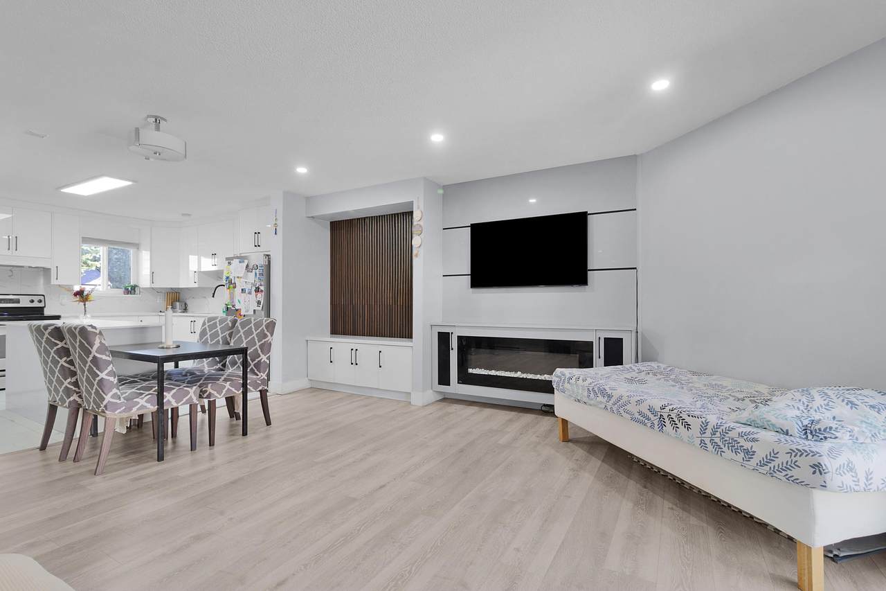 6657 138 Street - Photo 1