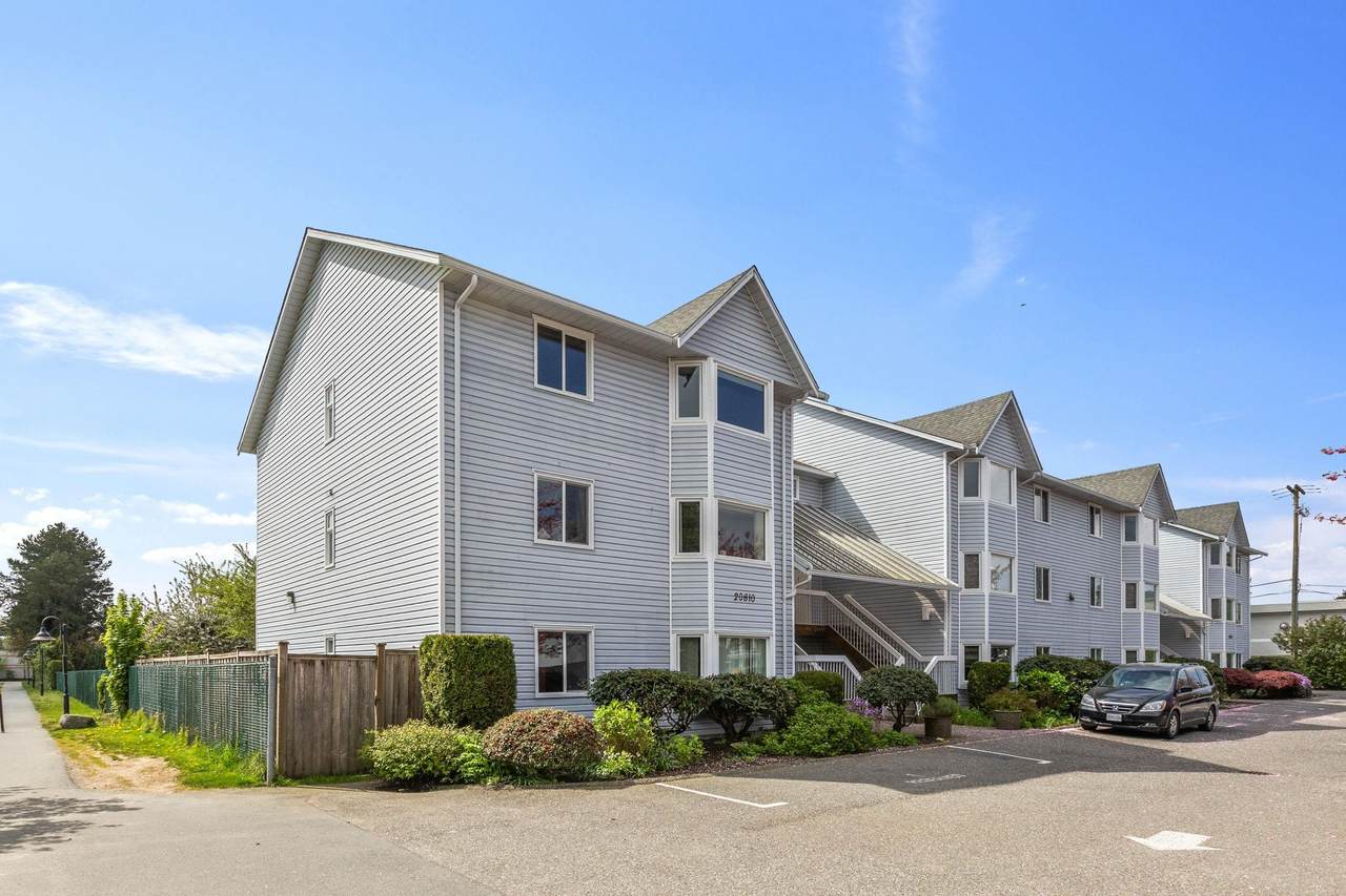20810 56 Avenue - Photo 1