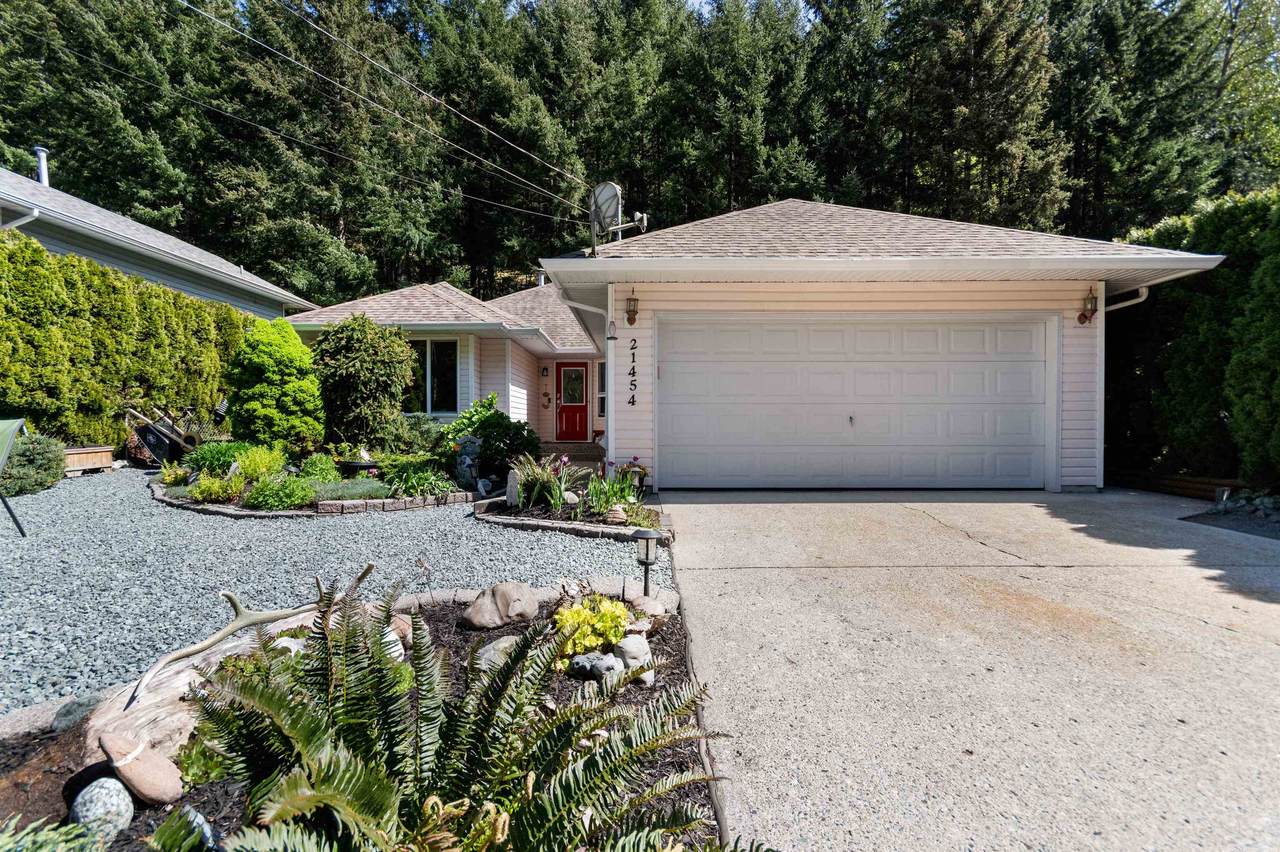 21454 Richmond Drive - Photo 1