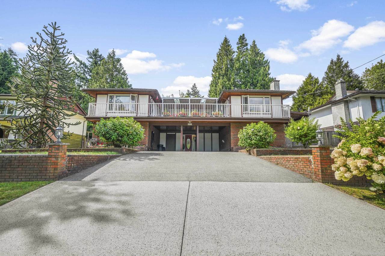 5174 Dennison Drive - Photo 1