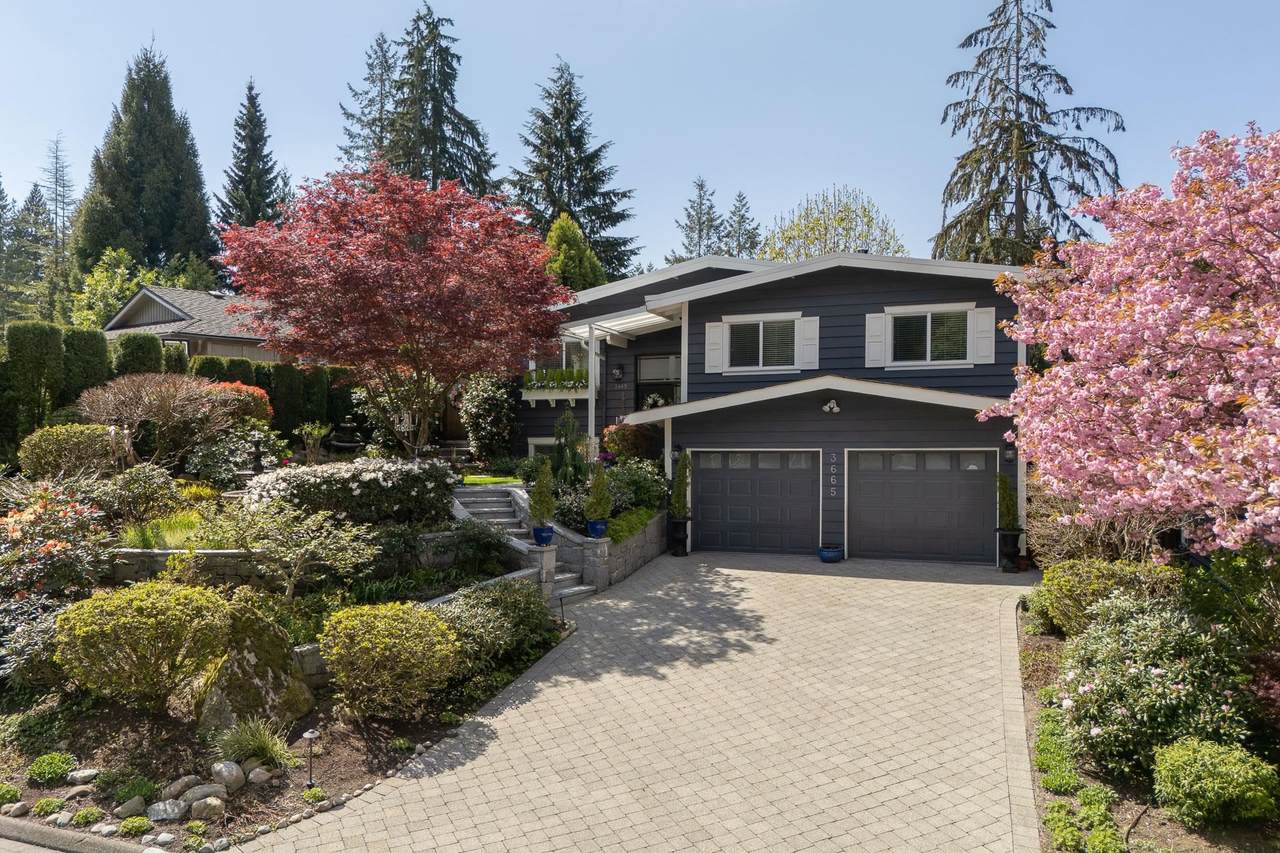 3665 Rutherford Crescent - Photo 1