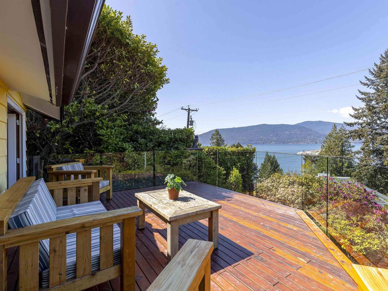6248 Wellington Avenue - Photo 1