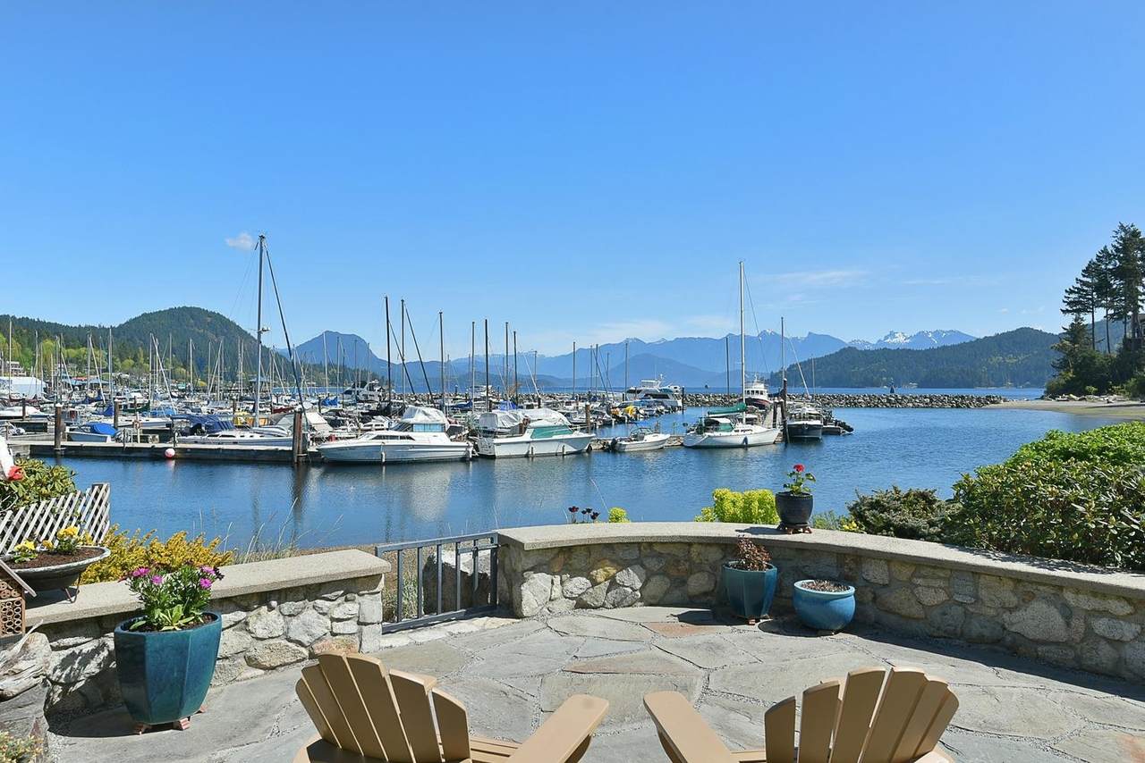 664 Bay Road - Photo 1