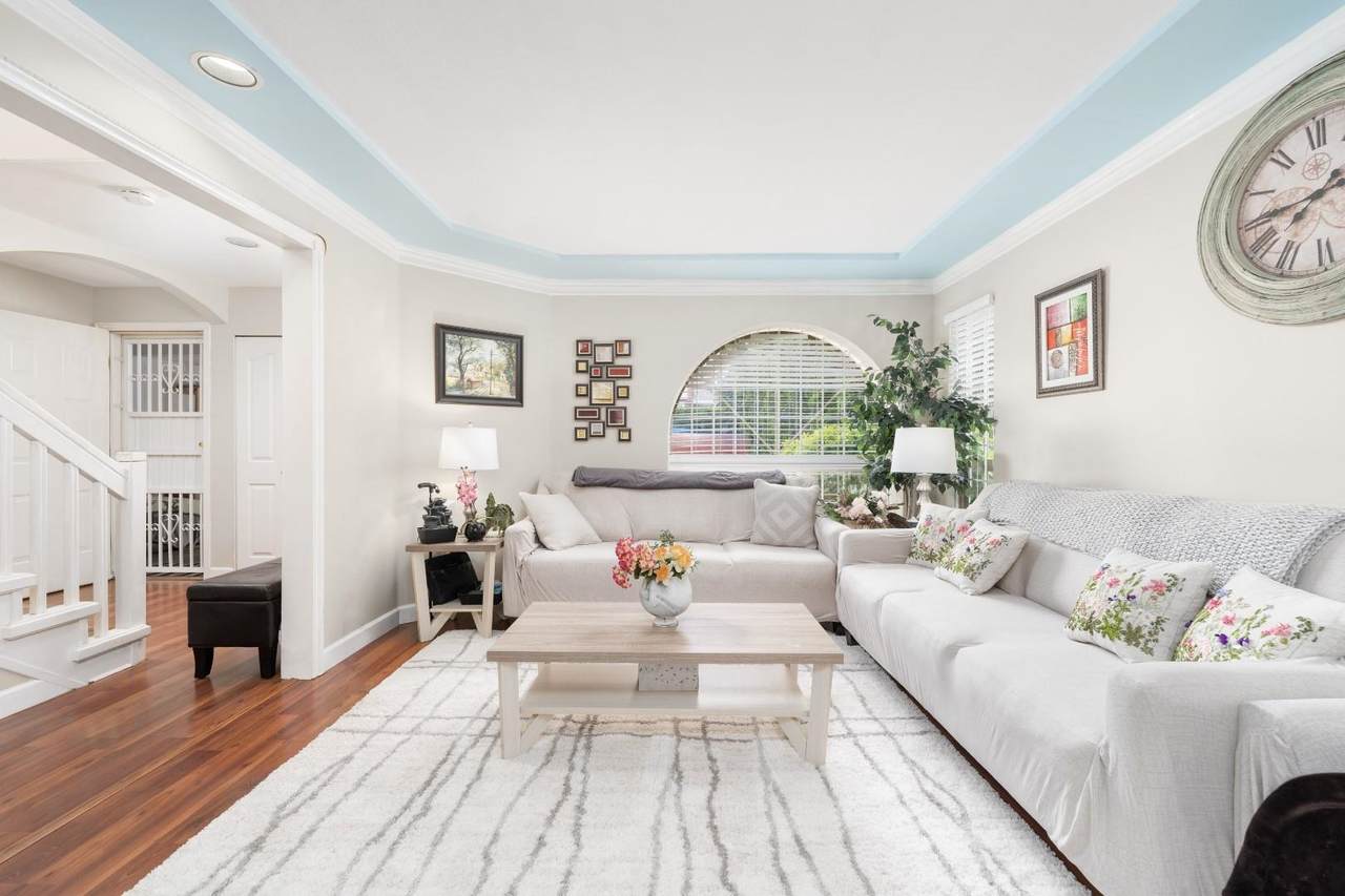 https://bt-photos.global.ssl.fastly.net/britcol/1280_boomver_1_R3117550-2.jpg
