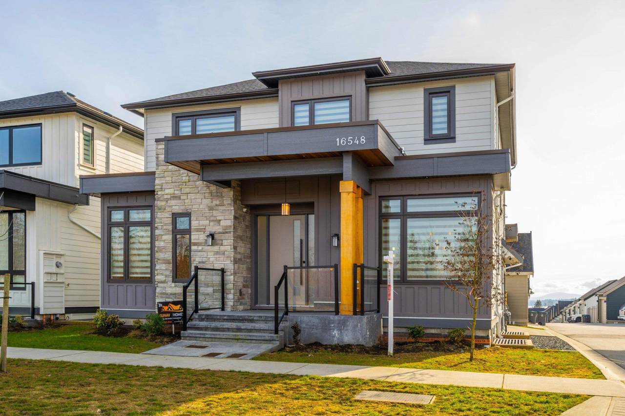 16548 22 Avenue - Photo 1