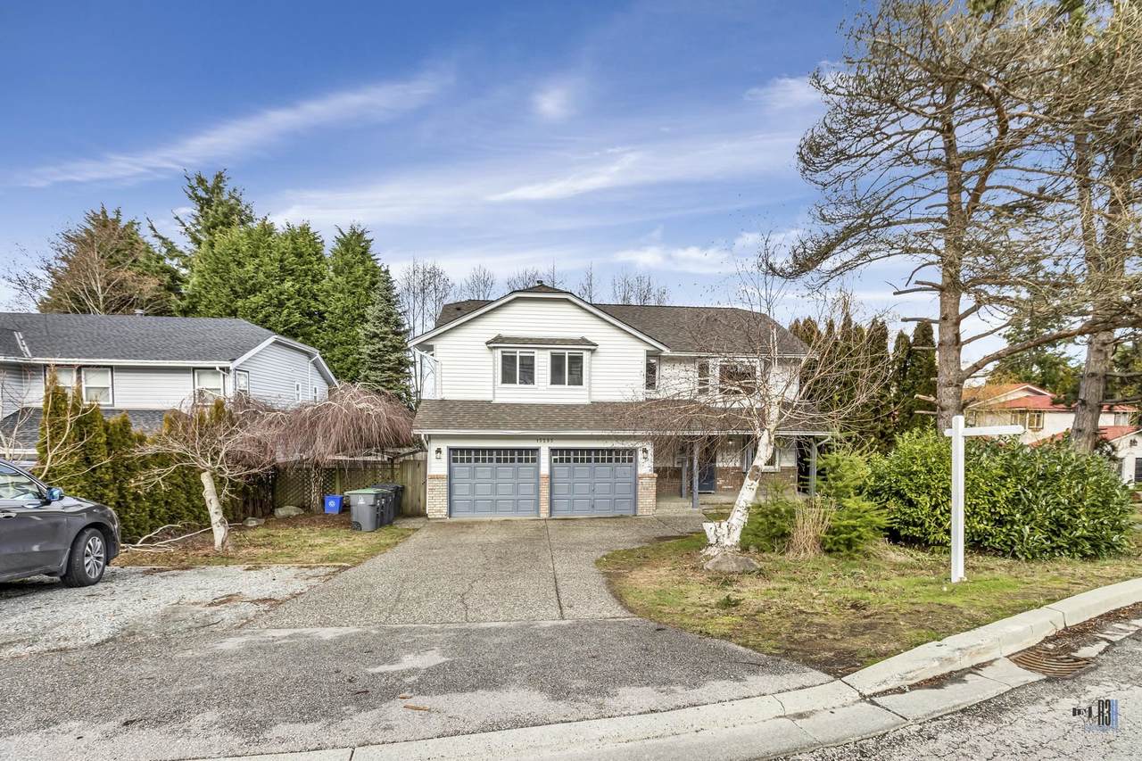 15285 28 Avenue - Photo 1