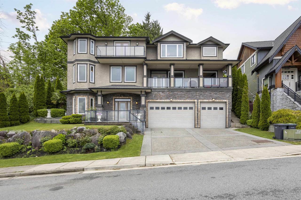 2247 Kaptey Avenue - Photo 1