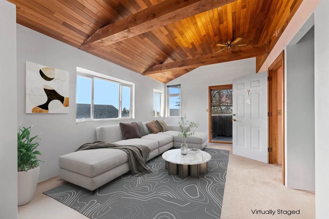 4535 Rupert Street - Photo 1