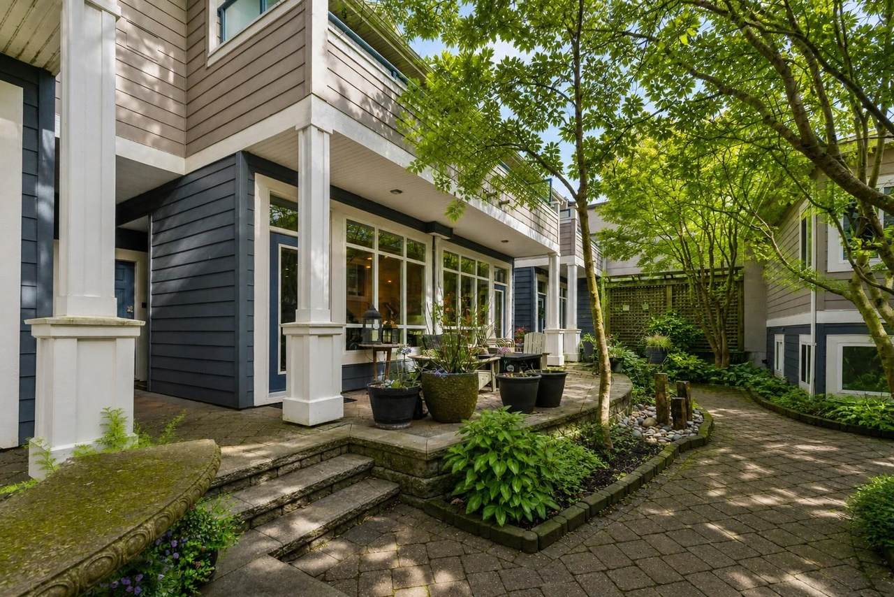 15161 Prospect Avenue - Photo 1