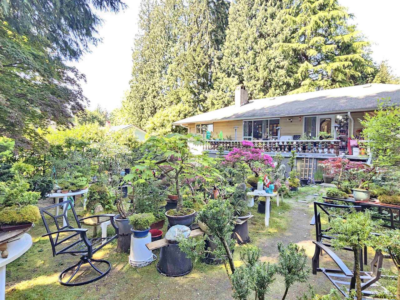 435 E Osborne Road - Photo 1