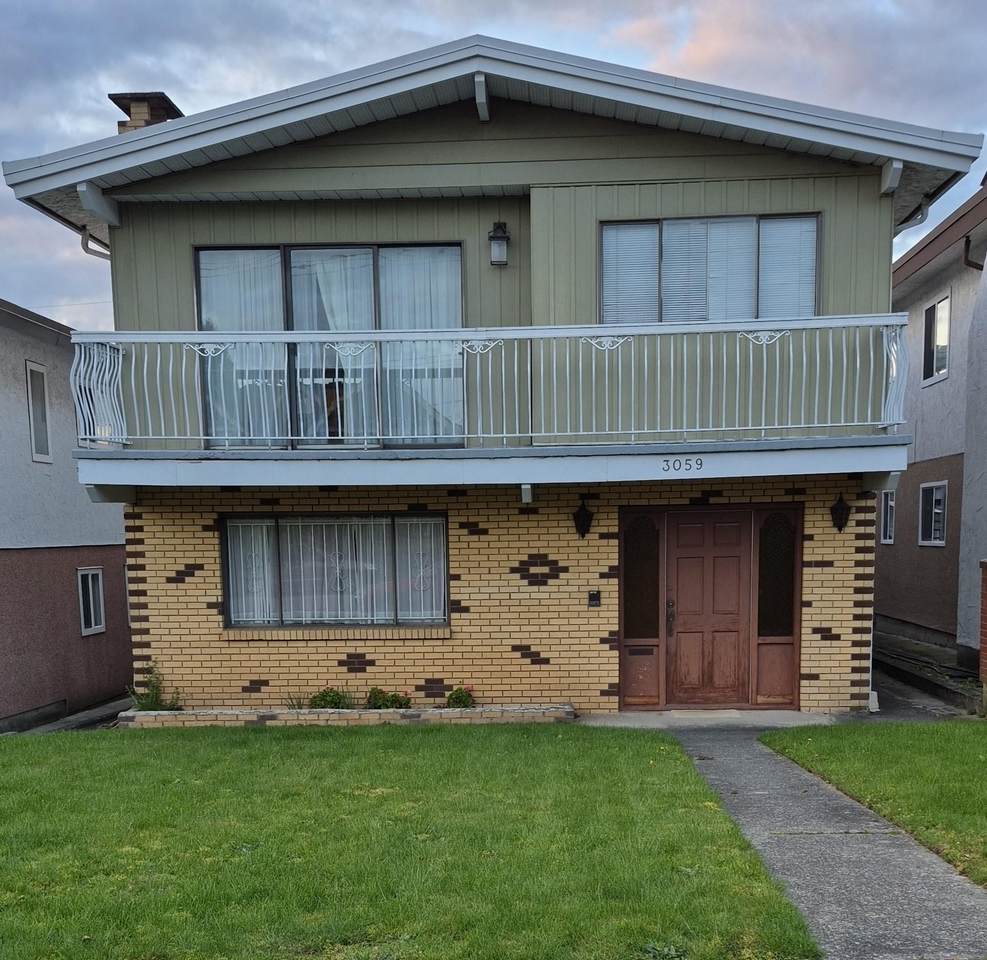 3059 29th Avenue - Photo 1