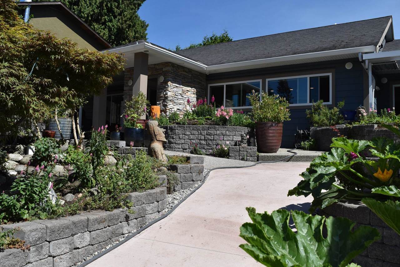 6166 Norwest Bay Road - Photo 1