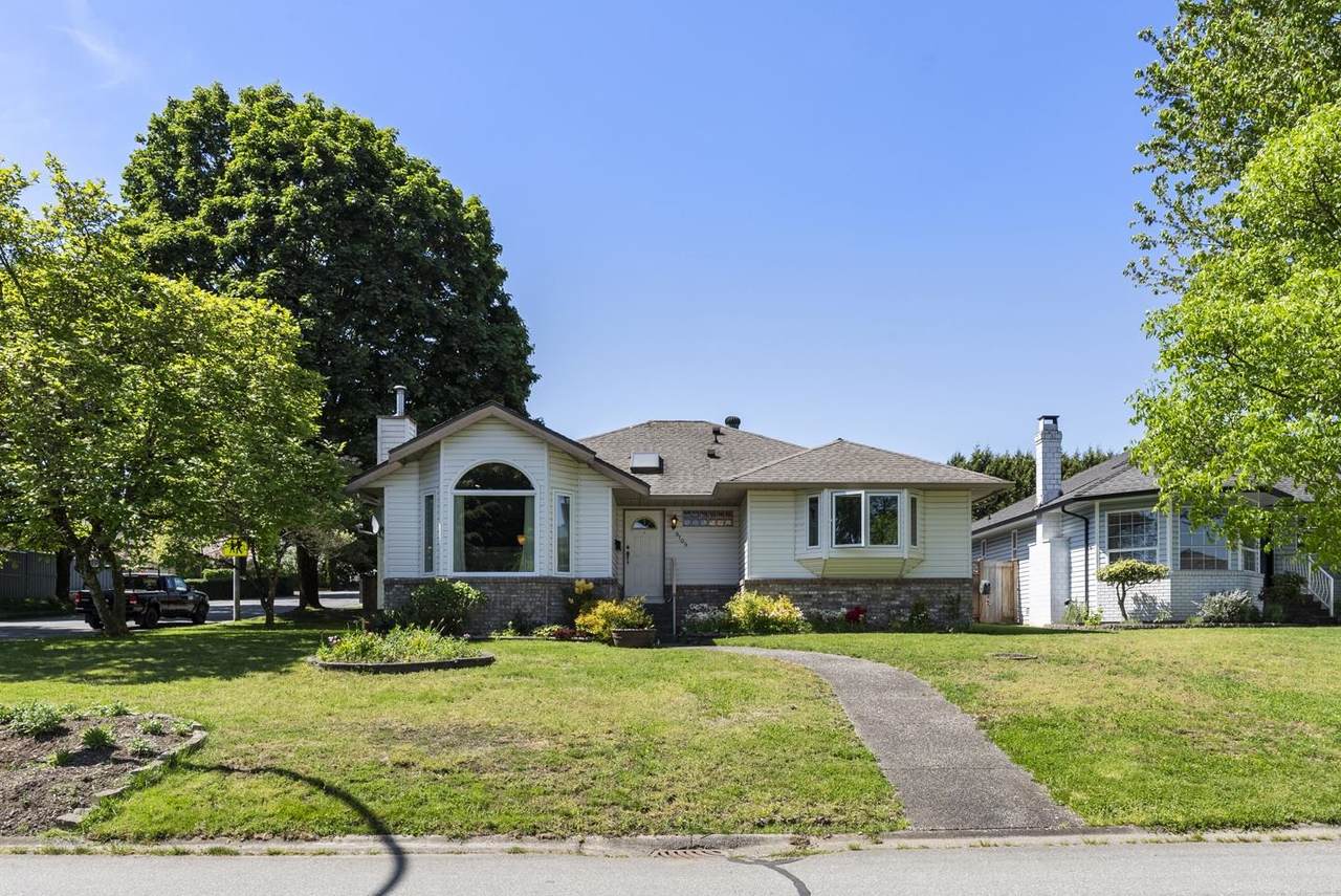 9109 160A Street - Photo 1