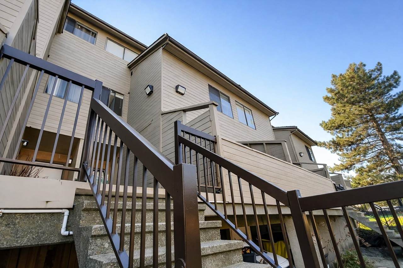 8140 Colonial Drive - Photo 1