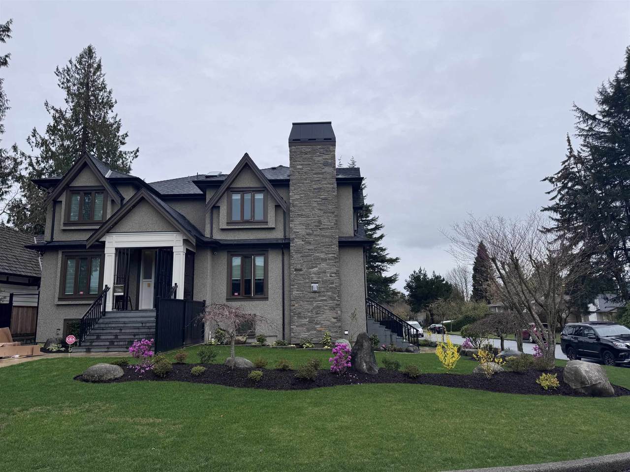 5832 Laurel Street - Photo 1