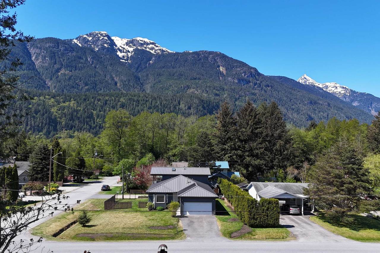 41613 Cottonwood Road - Photo 1