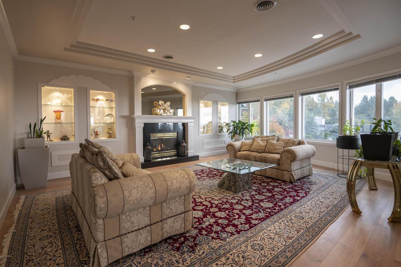 2572 Westhill Close - Photo 1