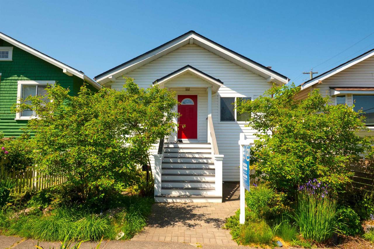 4961 St. Catherines Street - Photo 1