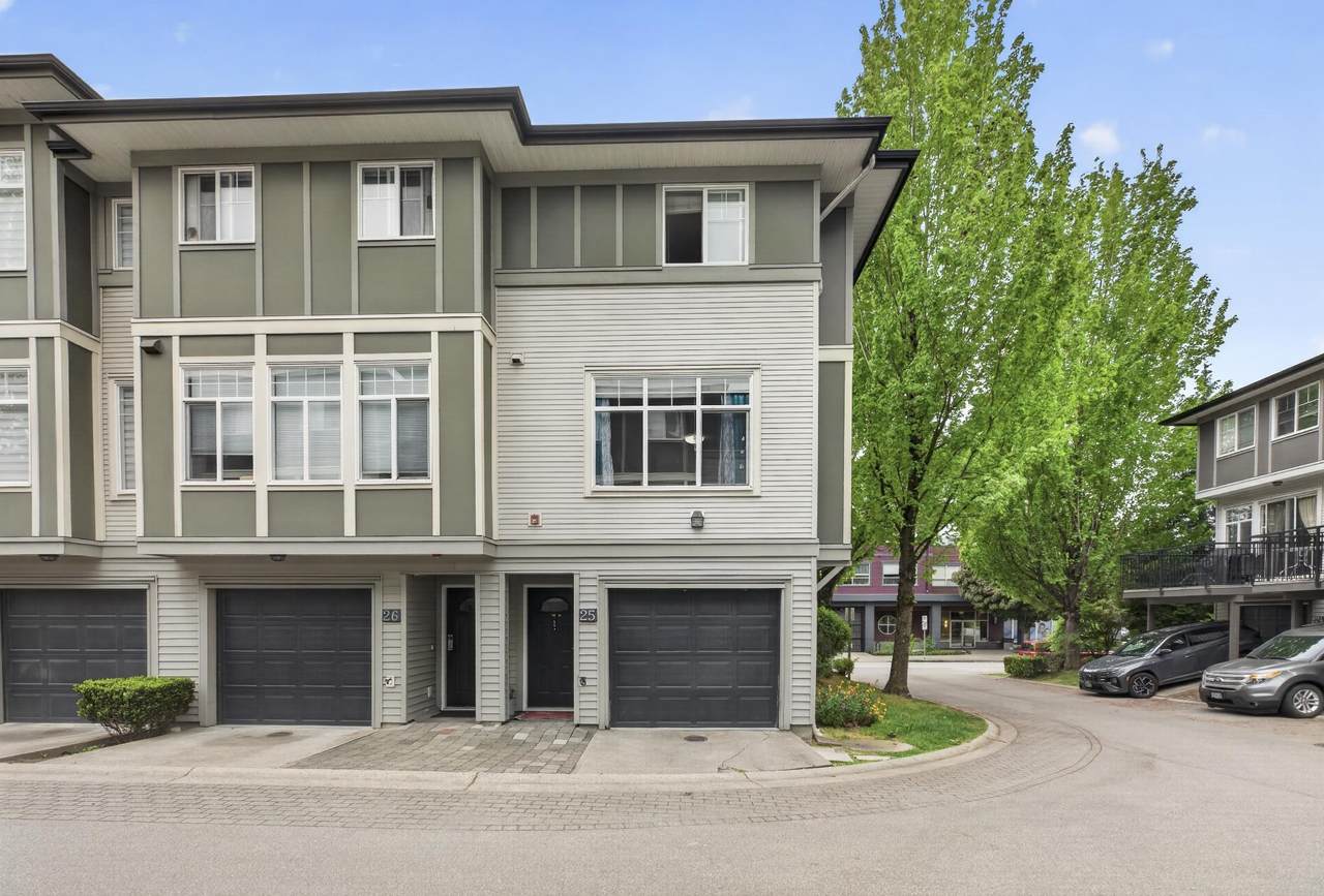 1010 Ewen Avenue - Photo 1