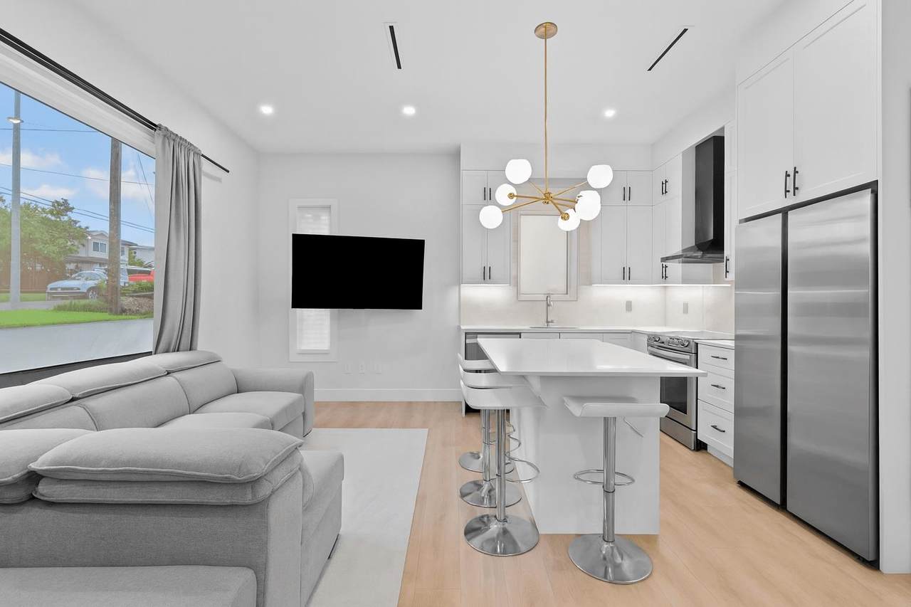 5499 Manor Street - Photo 1
