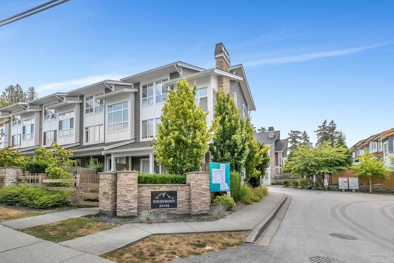 24108 104 Avenue - Photo 1