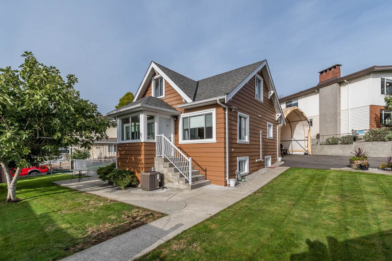 1276 Douglas Road - Photo 1
