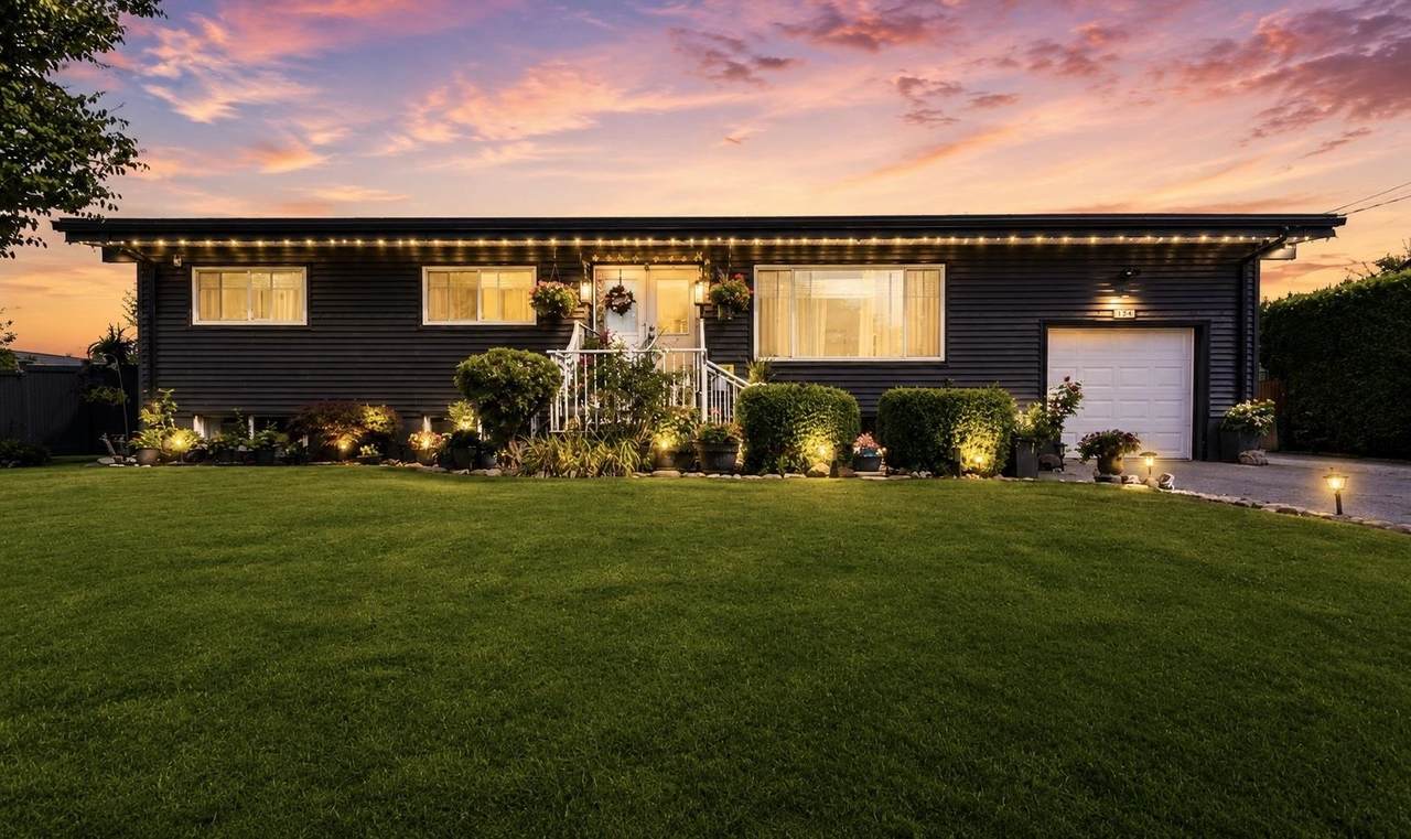 8550 Norman Crescent - Photo 1