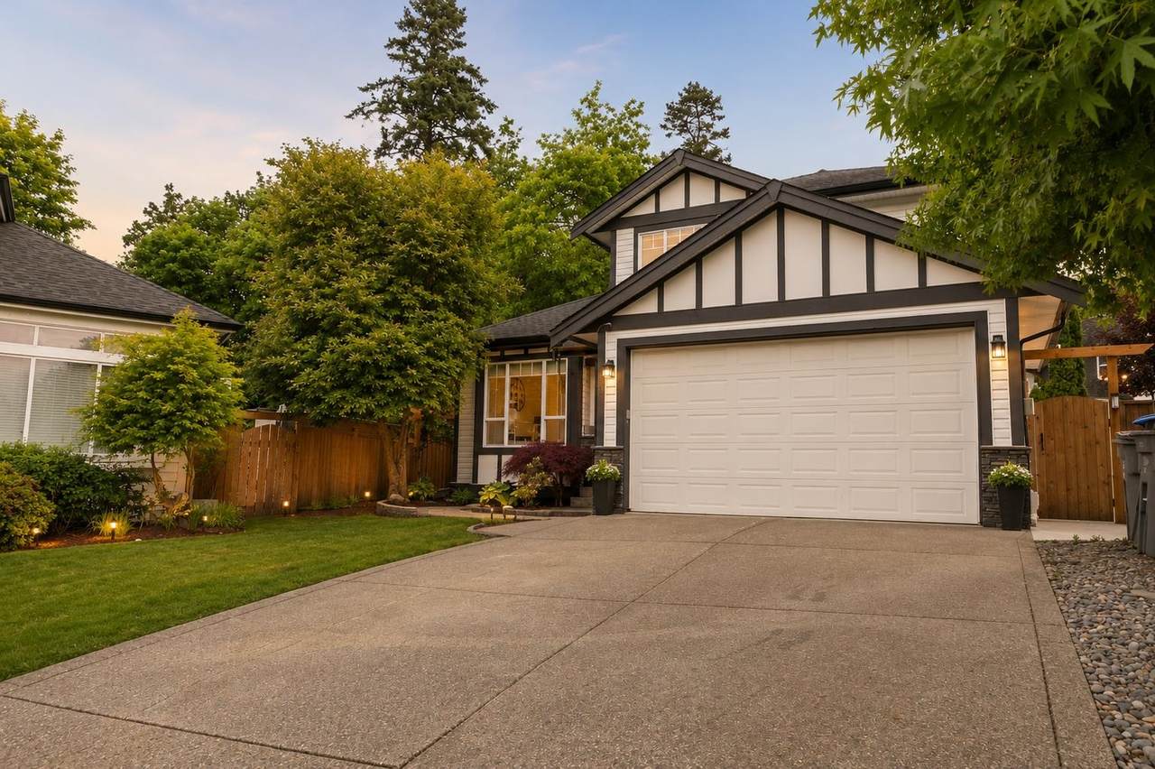 6928 182A Street - Photo 1