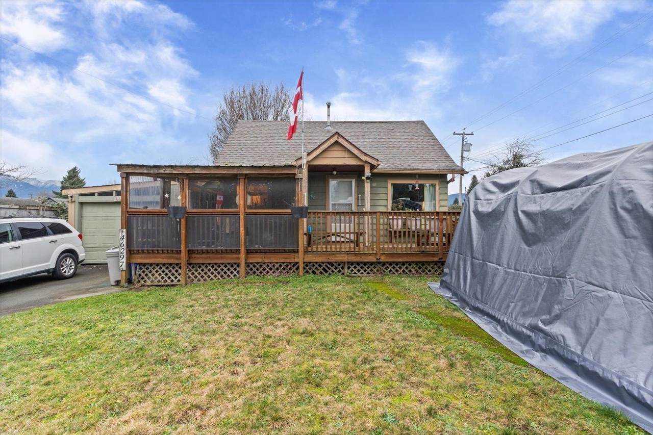 46297 Gore Avenue - Photo 1