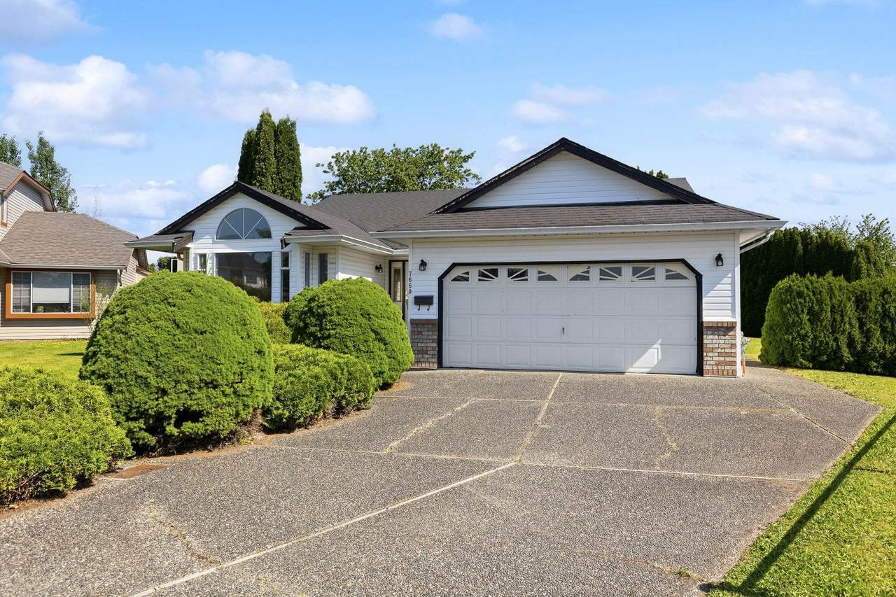 7660 Sapphire Drive - Photo 1