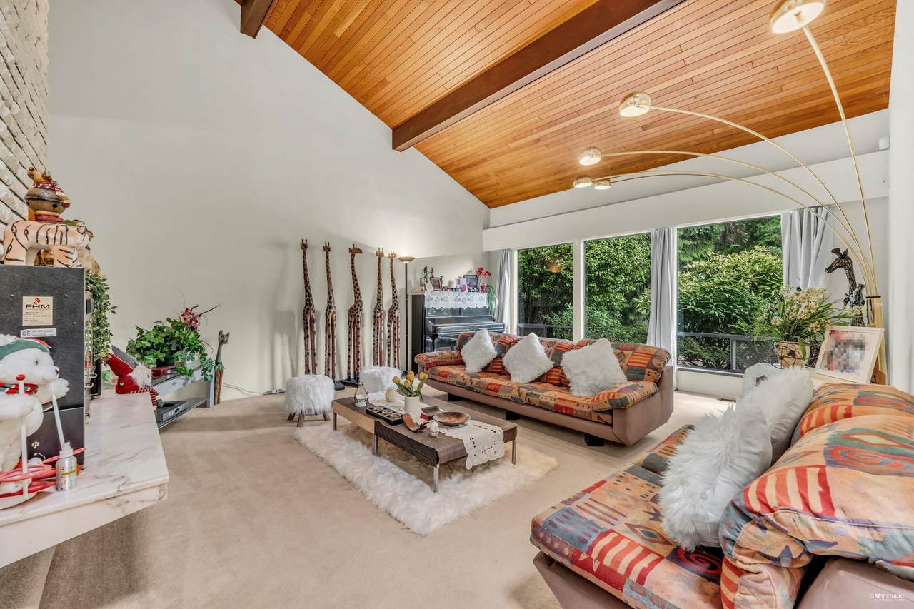 4200 Coventry Drive - Photo 1