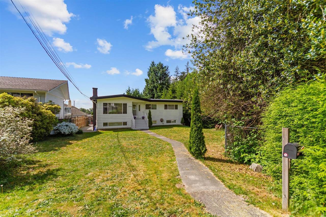 1906 Rhodena Avenue - Photo 1