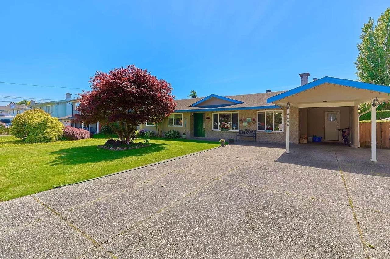 6086 49 Avenue - Photo 1