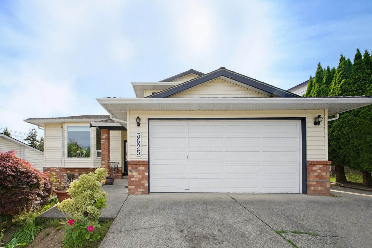 3625 Nootka Street - Photo 1