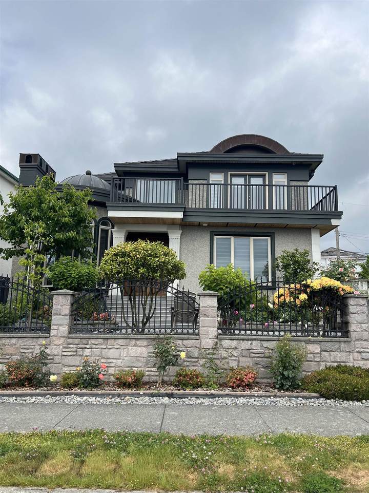7838 Jasper Crescent - Photo 1