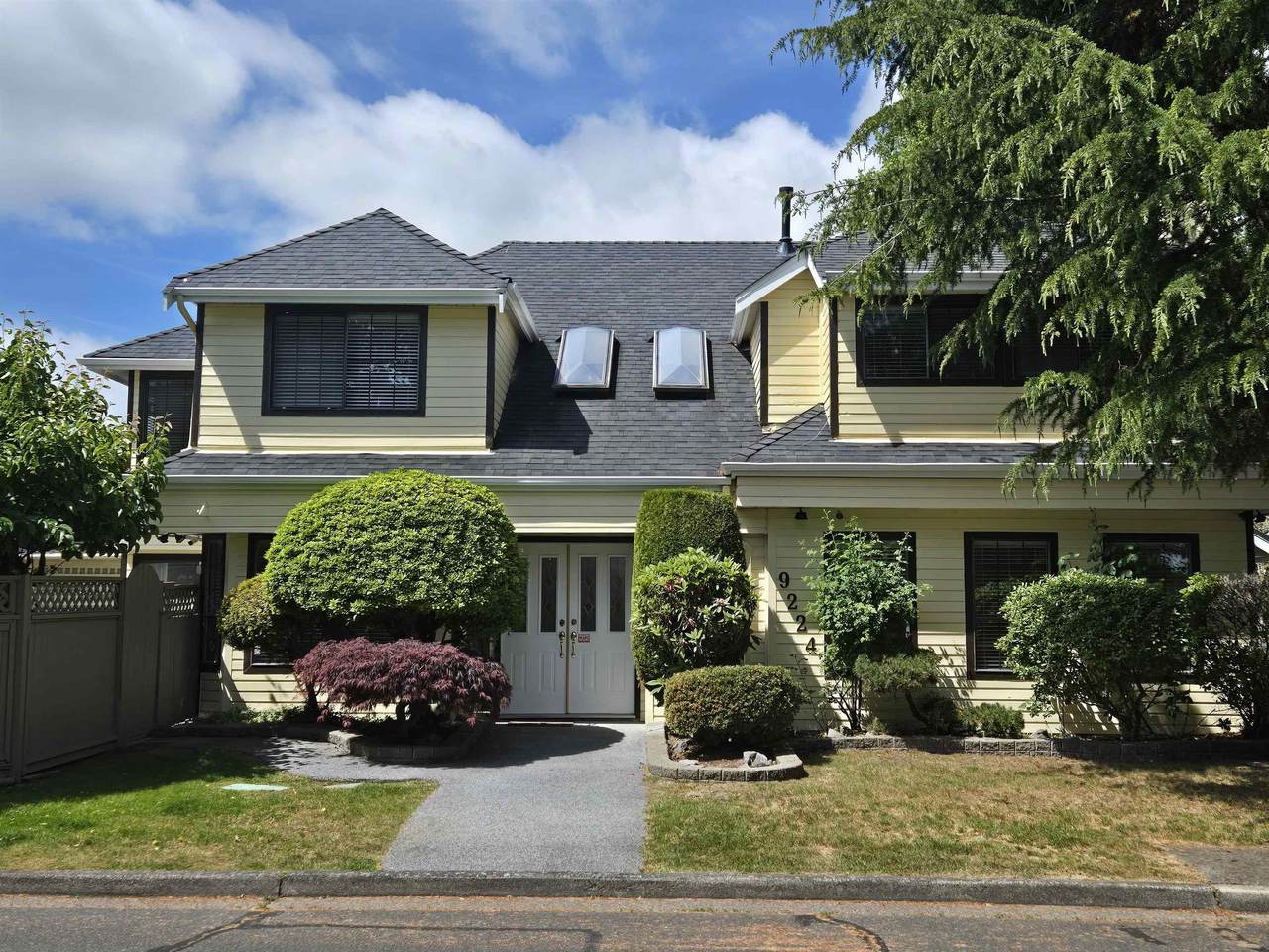 9224 Evancio Crescent - Photo 1