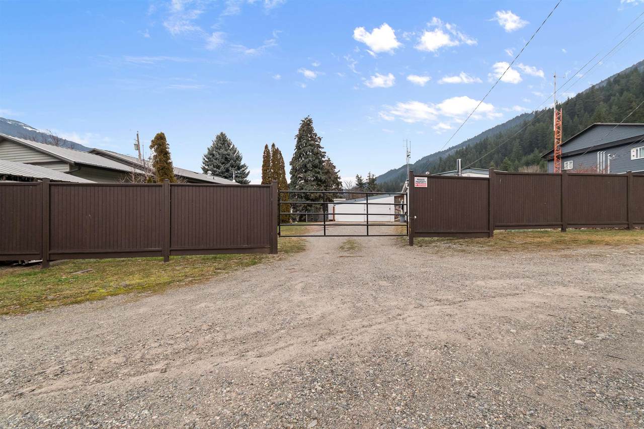 65321 Pine Close - Photo 1