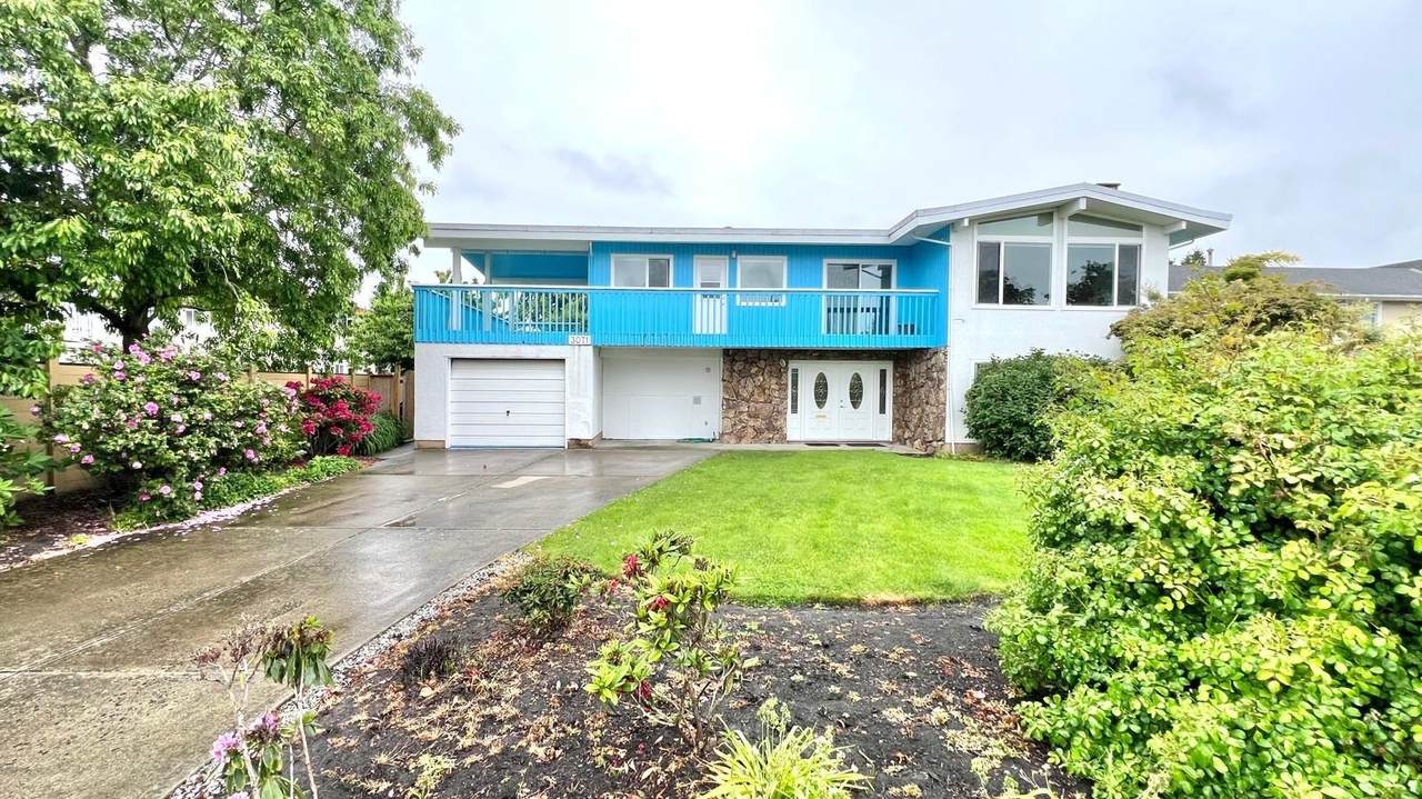 3071 Saltspring Court - Photo 1