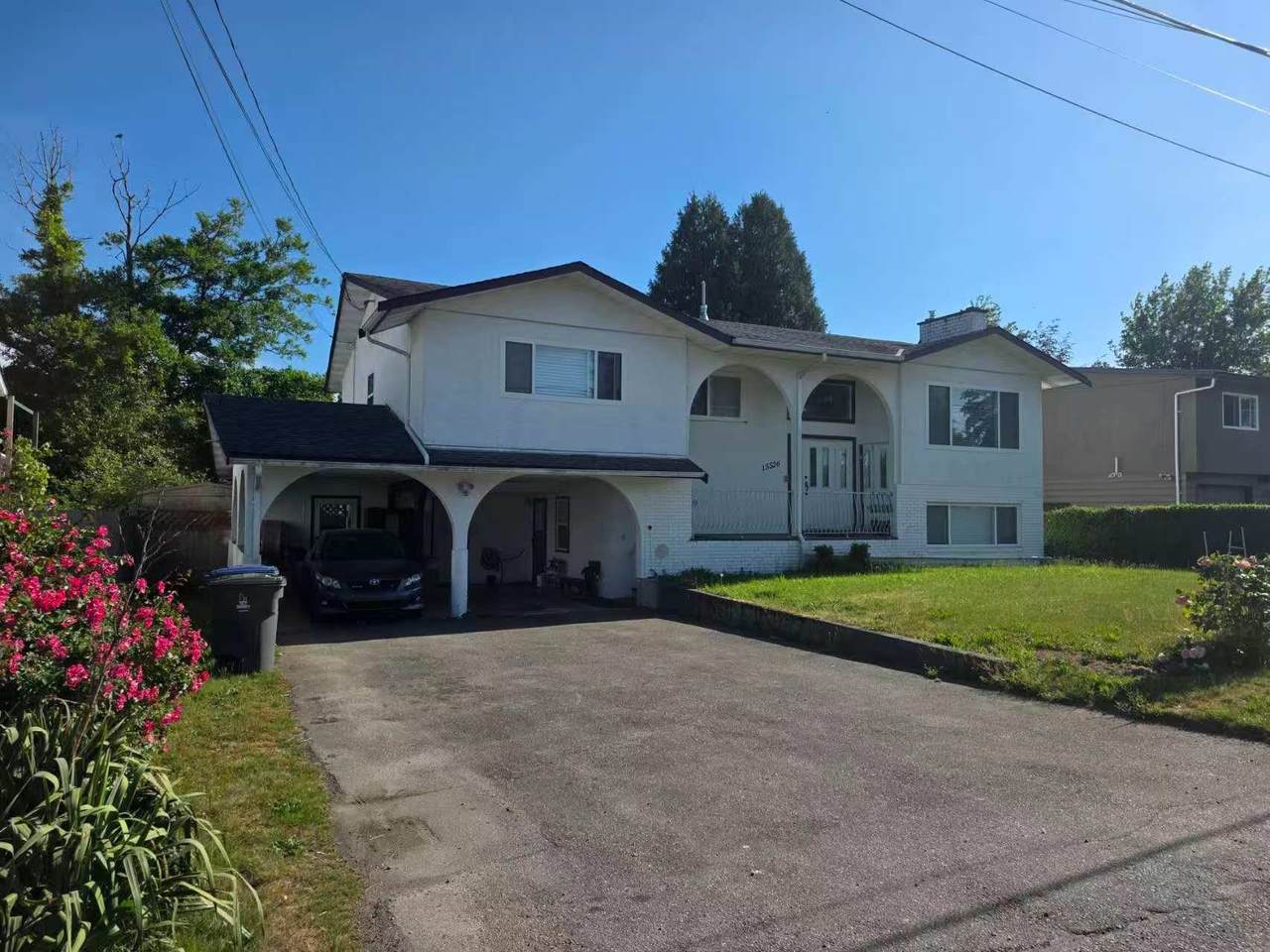 15526 17 Avenue - Photo 1